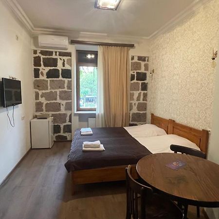 Studio Boutique Hotel At Cascade Єреван Екстер'єр фото