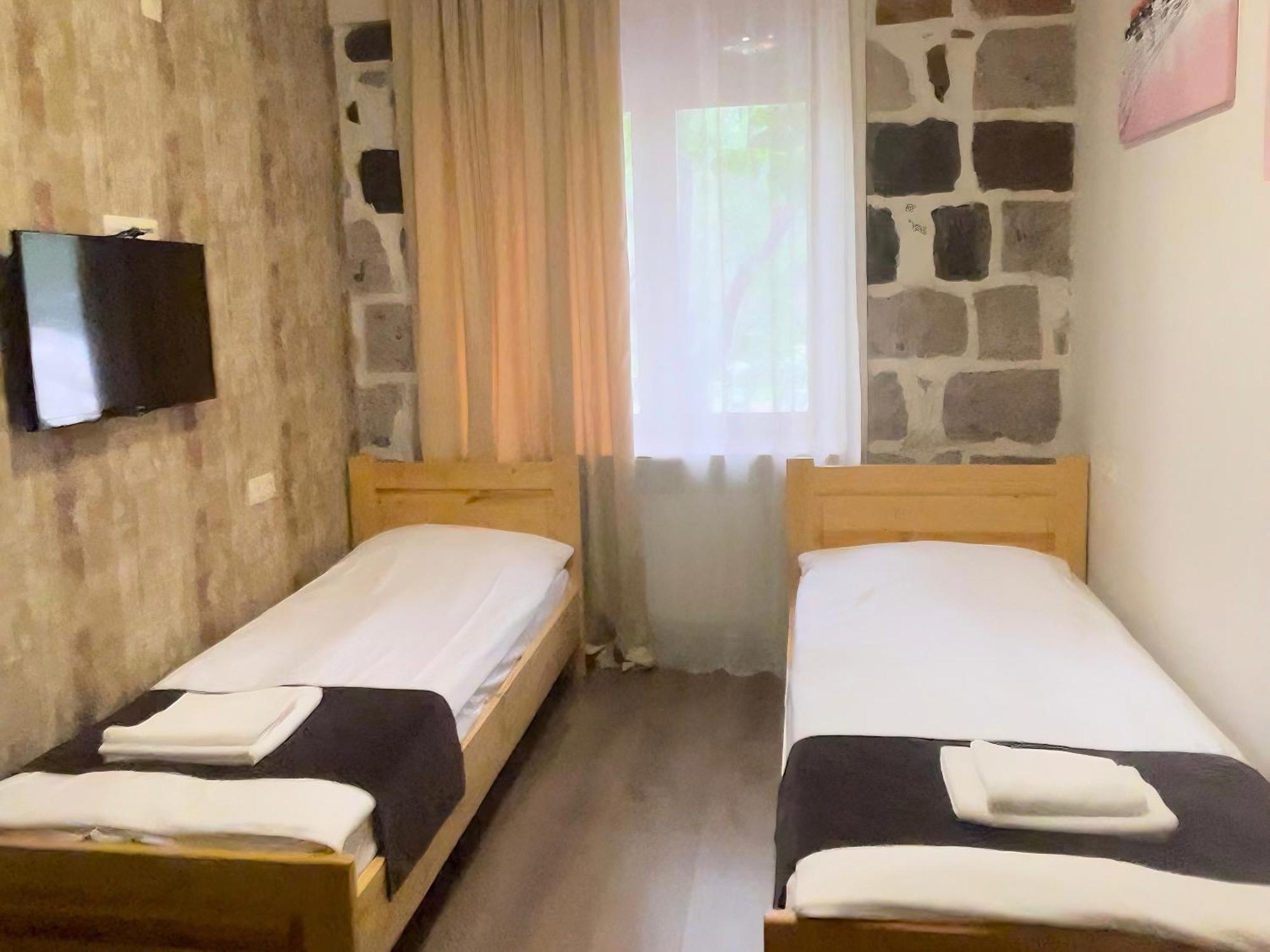 Studio Boutique Hotel At Cascade Єреван Екстер'єр фото