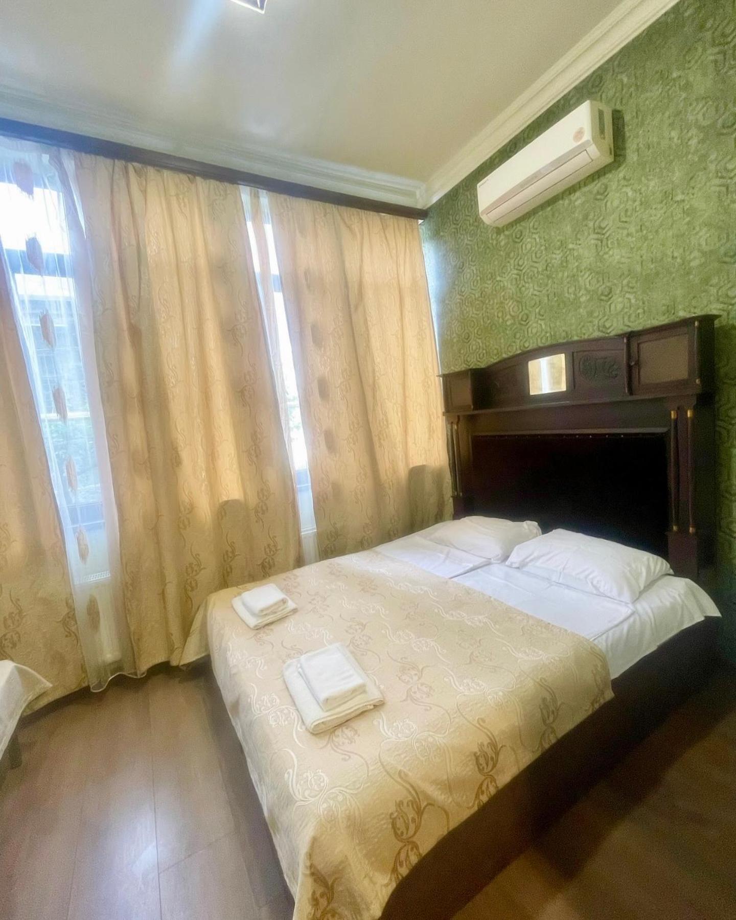 Studio Boutique Hotel At Cascade Єреван Екстер'єр фото