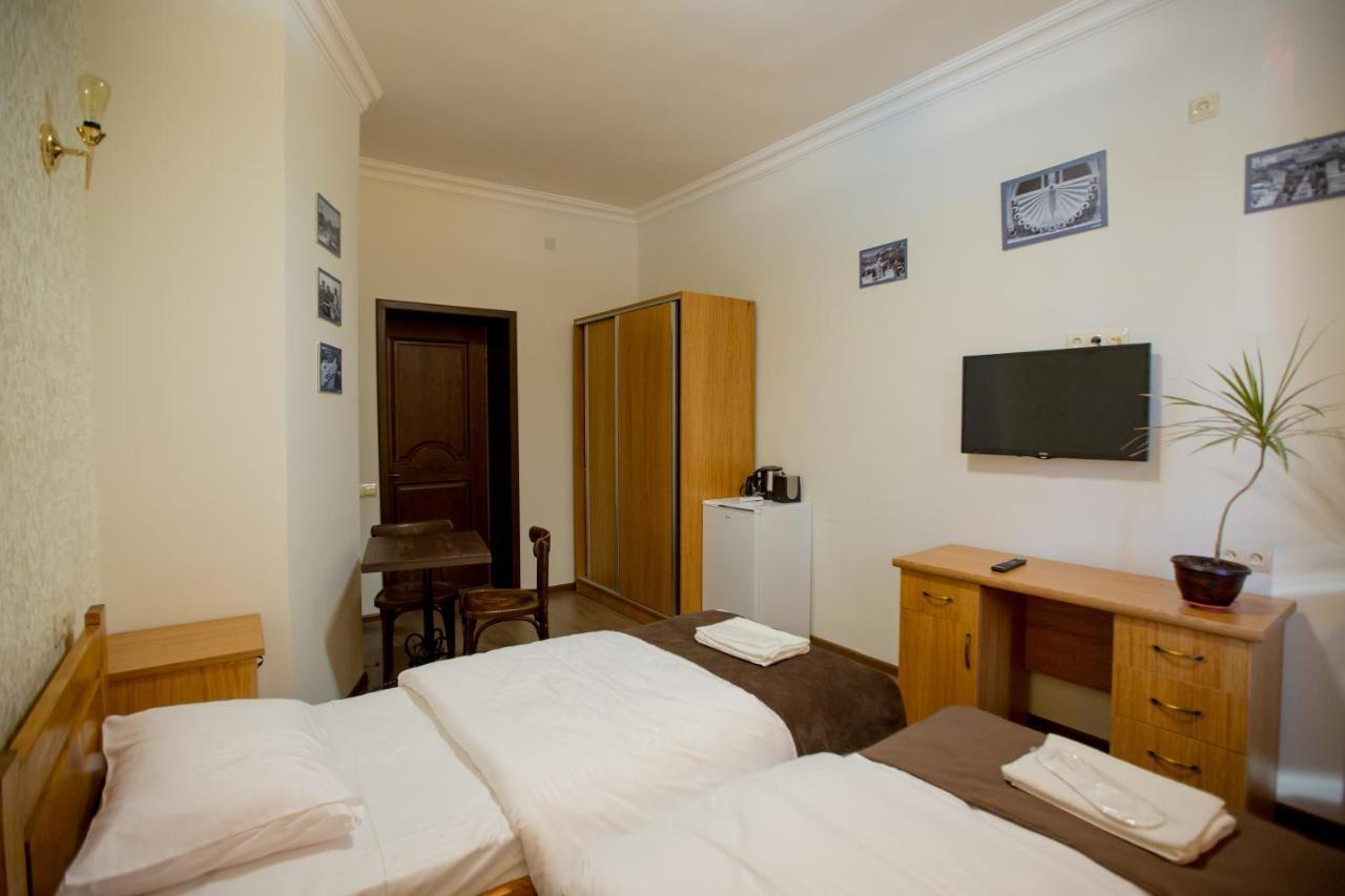 Studio Boutique Hotel At Cascade Єреван Екстер'єр фото